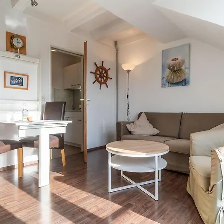 Twentyseven Apartment
