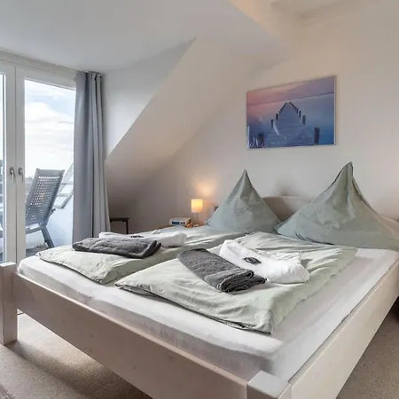 Apartment Twentyseven *