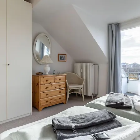 Apartment Twentyseven *